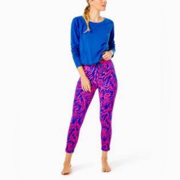 EUC Lilly Pulitzer Luxletic Weekender 24” Midi Leggings - Picture 3 of 9